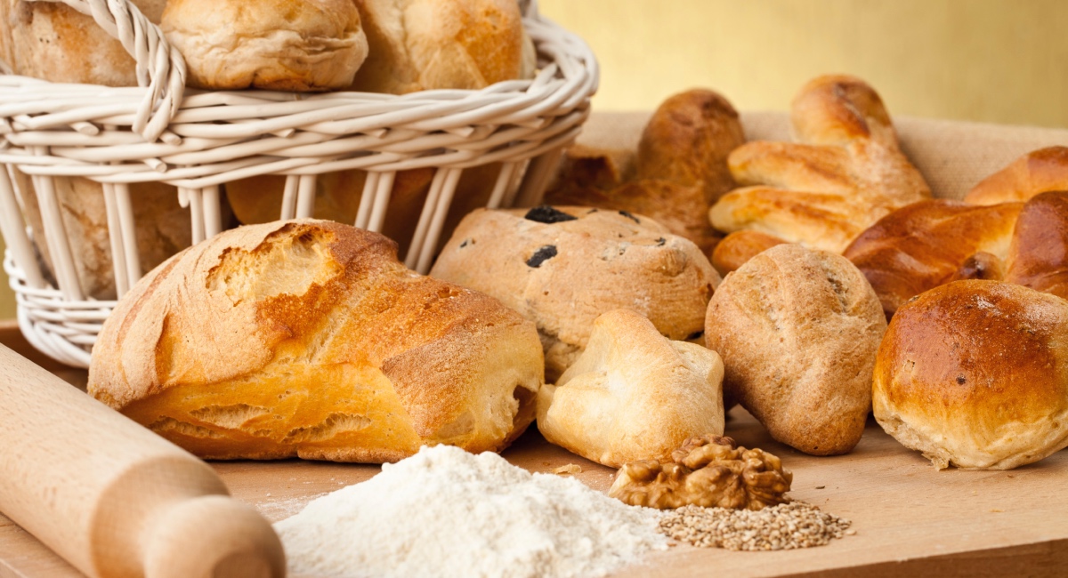 Italian breadbasket. Italian Bread. Italian Bakery.