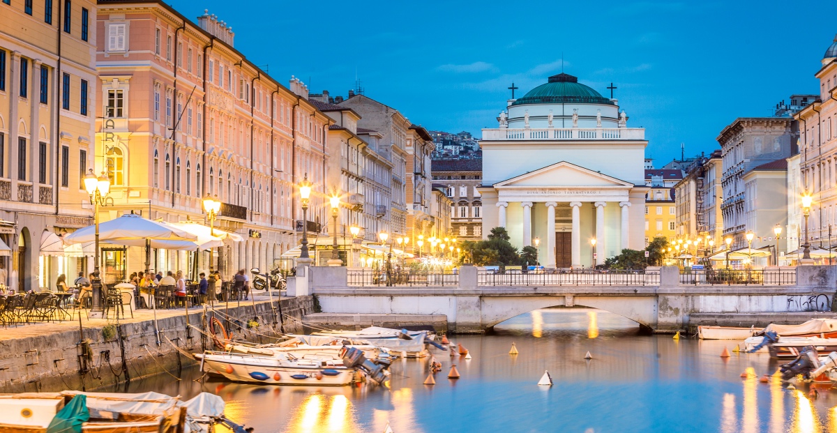 Historic places in Trieste. Cafe's in Trieste.