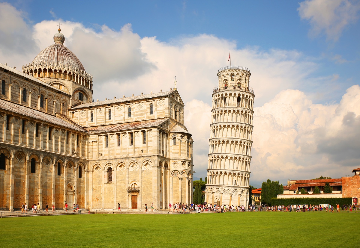 Leaning tower of Pisa. Visiting Italy in the off season.