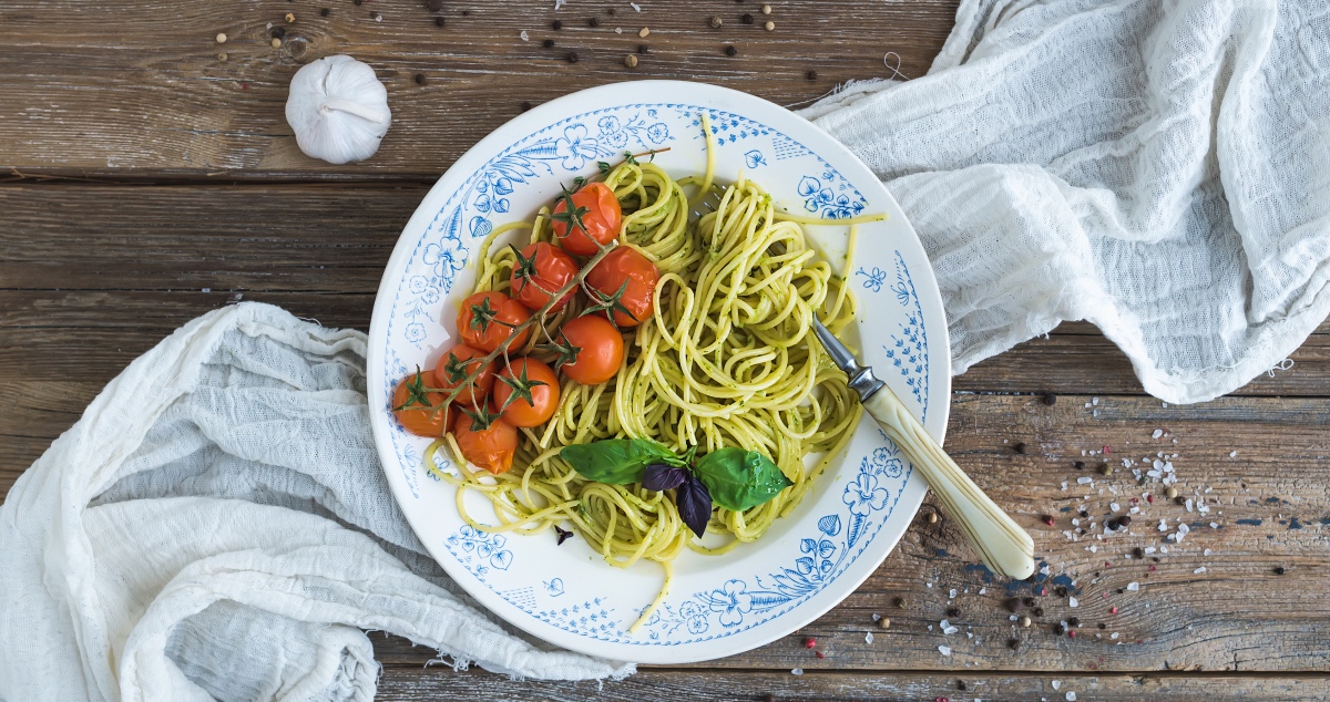 Spaghetti with Pesto. Italian Pasta