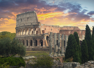 Must see in Rome. Colosseum. 
