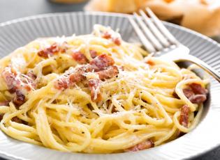 traditional roman pasta alla carbonara. Spaghetti carbonara.