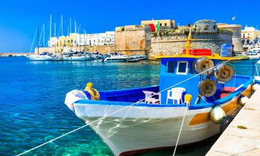 Getting to the Beach in Italy by Train. Beaches in Italy.