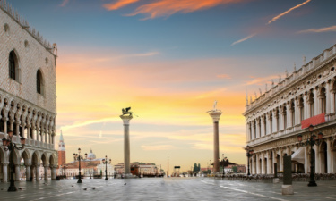 Best of Venice: Walking tour with Gondola ride, St. Mark's Basilica and Doge’s Palace