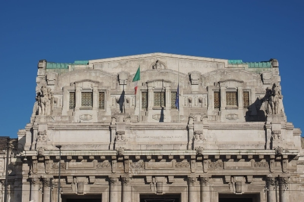 stazione-centrale-in-milan.jpg